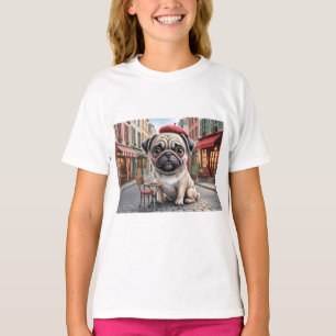Camiseta Pug Parisiense em Café na Calçada