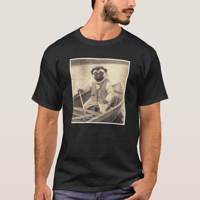 Camiseta Pug Pescando em um Barco Fofo (Frente)