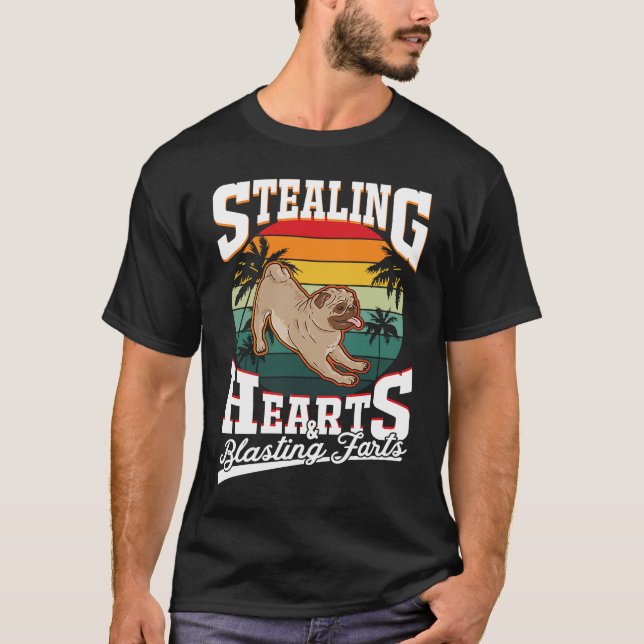 Camiseta Pug Stealing hearts & blasting farts Valentine's D (Frente)
