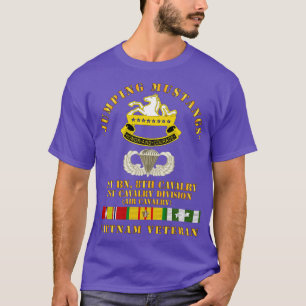 Camiseta Pulando Mustangs com DUI ABN Basic 1rua Bn 8 º Cav