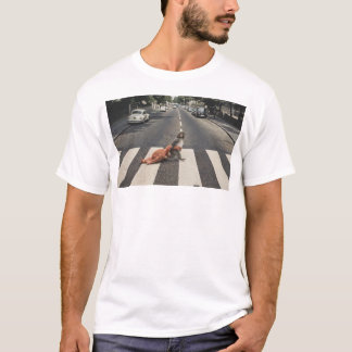 Camiseta Punch the Monkey