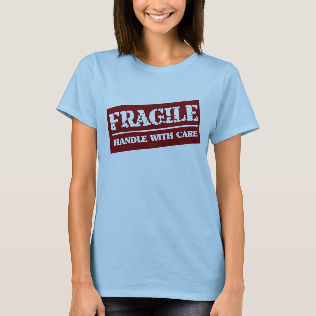 Camiseta Punho frágil com cuidado (Frente)