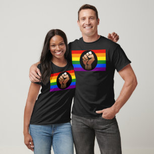 Camiseta Punho levantado da bandeira de cor das pessoas que
