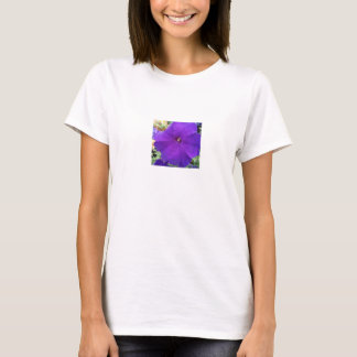 Camiseta Purple Petunia Womans T-Shirt