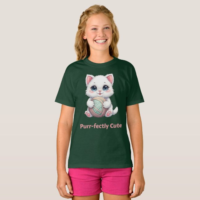 Camiseta Purr‑fectly Cute Kawaii Cat With Yarn (Frente Completa)