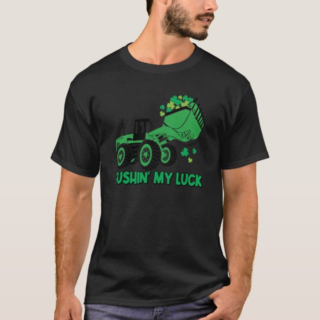 Camiseta Pushin My Luck St Patrick's Day Shamrock Irish Boy (Frente)
