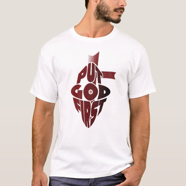 Camiseta Put God First Retro Christian T-Shirt | Faith Typo (Frente)