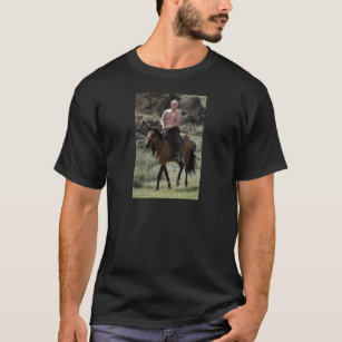 Camiseta Putin descamisado monta um cavalo