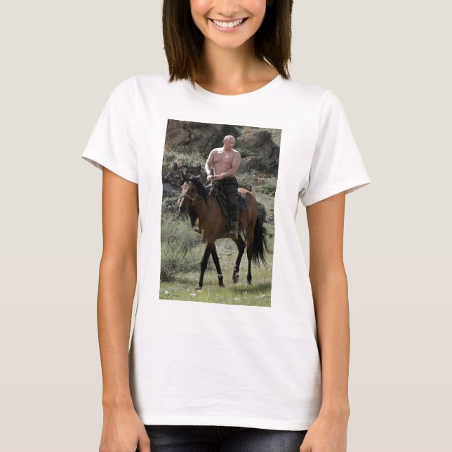 Camiseta Putin descamisado monta um cavalo (Frente)