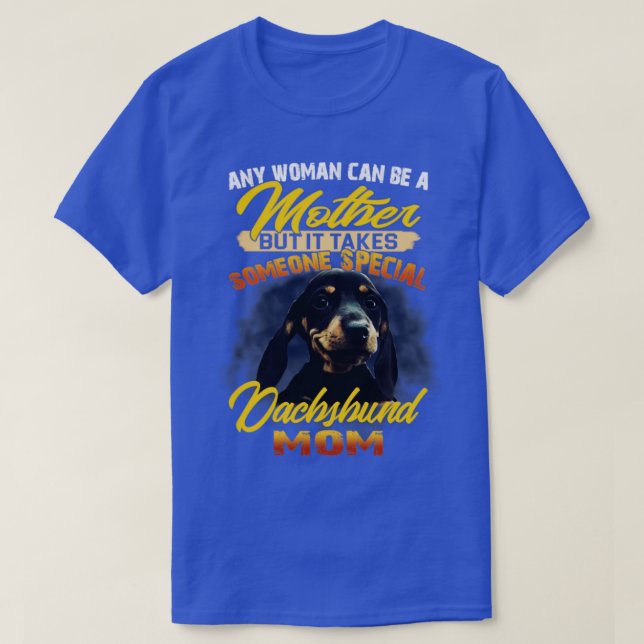 Camiseta Qualquer mulher pode ser mãe, mas precisa de algué (Frente do Design)