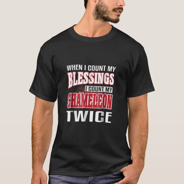 Camiseta Quando Conto Minhas Bênçãos Conto Meu Camaleão Dua (Frente)