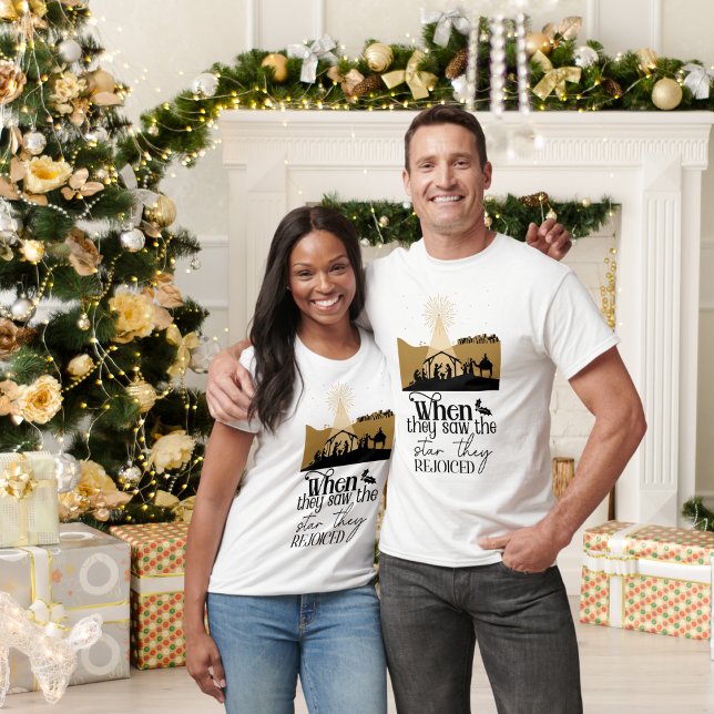 Camiseta Quando viram a estrela, eles se divertiram com a N (Criador carregado)