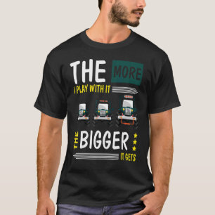 Camiseta Quanto Mais Eu Brinco Com Ele Maior Ele Sai De Roa