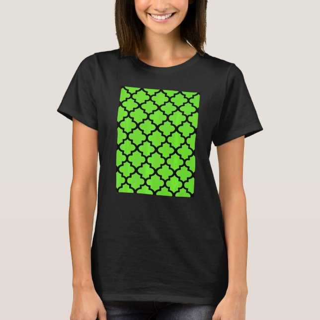 Camiseta Quatrefoil Pattern In Black Outline On Vivid Green (Frente)