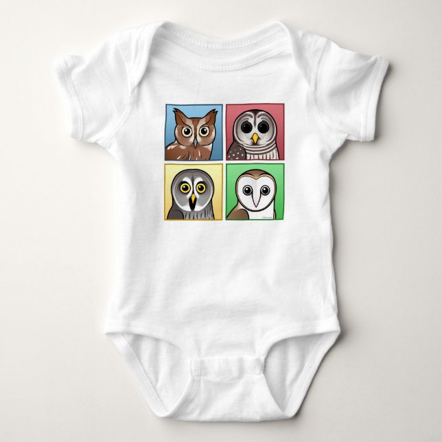 Camiseta Quatro corujas da cor (pastel) (Frente)