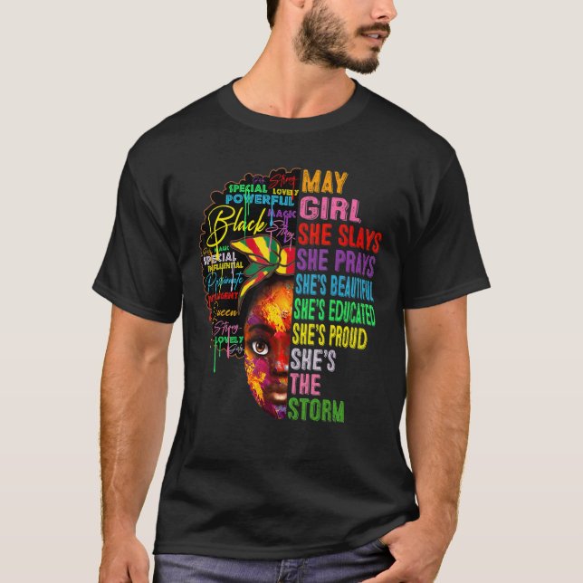 Camiseta Que Menina Que Ela E Reza Que Meninas De Aniv (Frente)