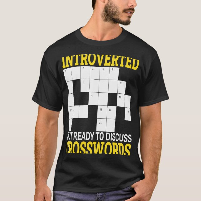 Camiseta quebra-cabeça de palavras cruzadas Apresentado mas (Frente)