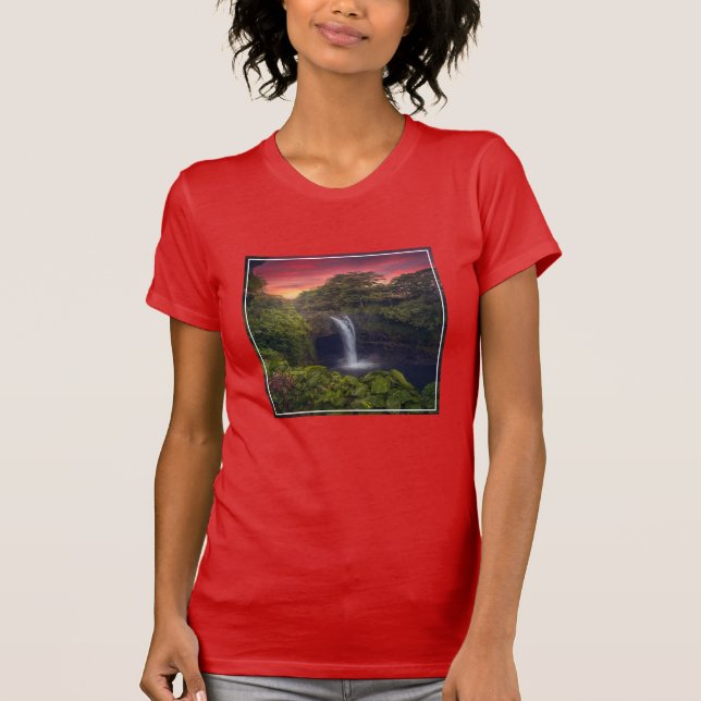 Camiseta Quedas | Rainbow Falls, Hilo, Havaí (Frente)