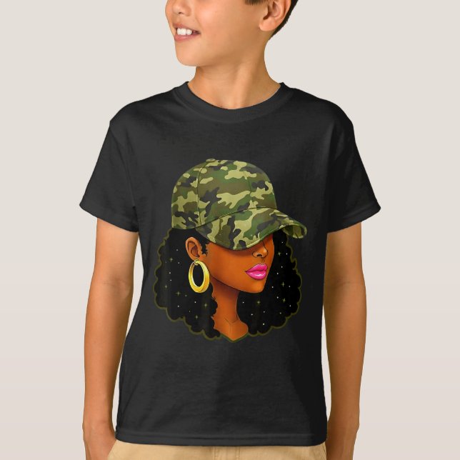 Camiseta Queen Black Woman With Camo Cap Locs African Ameri (Frente)