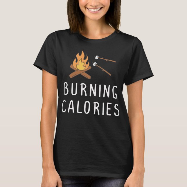 Camiseta Queimando Calorias Campfire Marshmallow Funny Camp (Frente)
