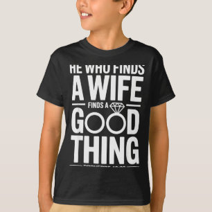 Camiseta Quem encontra uma esposa noiva casal