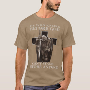 Camiseta Quem Se Ajoelhe Antes DEUS Pode Ficar Antes De Qua