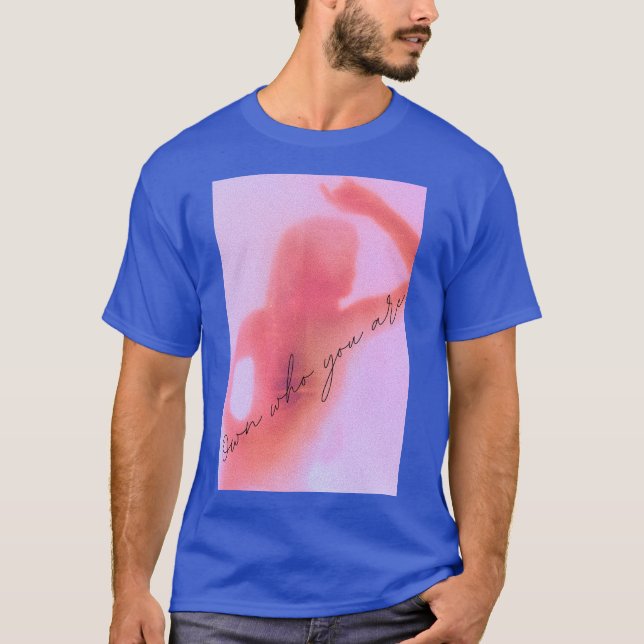 Camiseta Quem Você É T-Shirt (Frente)