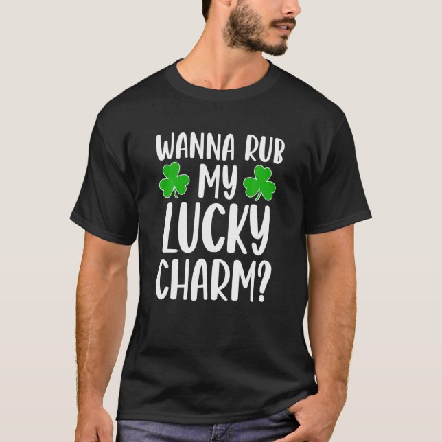 Camiseta Quer Esfregar Meu Dia de São Patrício De Charm Irl (Frente)