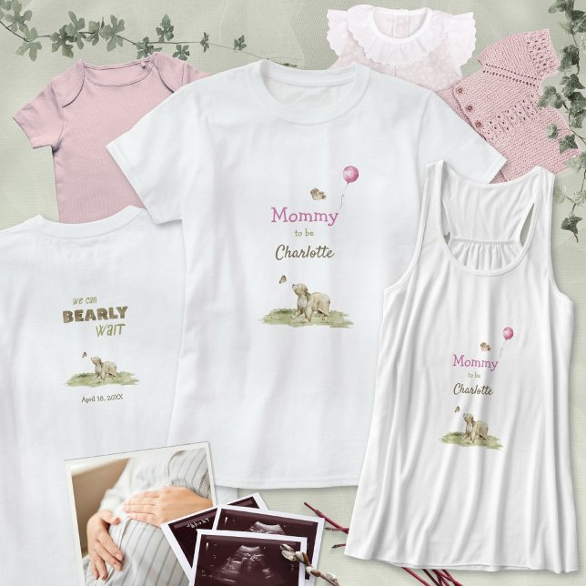 Camiseta Querida Mamãe Para Ser Urso Quase Espera Balão Ros (Sweet Mom to Be Bearly Wait Pink Balloon Baby Girl T-Shirt ©Susanne Sachers - Sunny Mind 🌞)