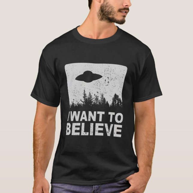 Camiseta Quero Acreditar Que Aliens Na Área 51 Roswell (Frente)