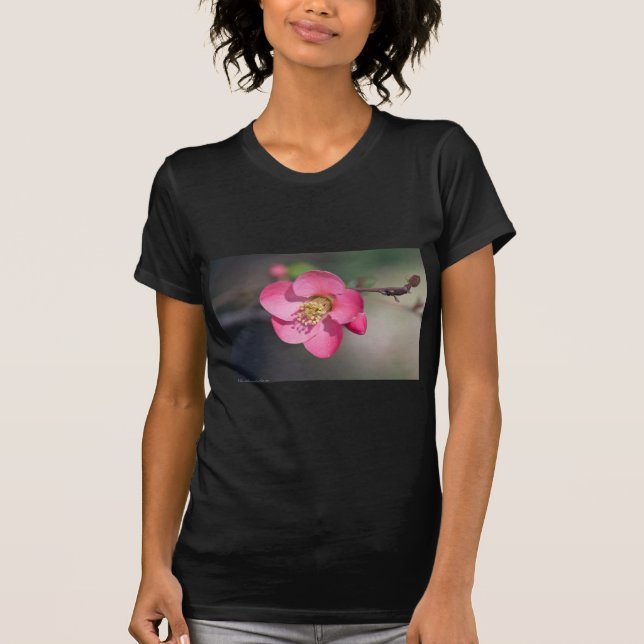 Camiseta Quince Rosa Perfeito em Flor (Frente)