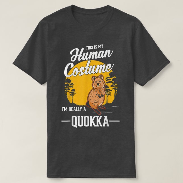 Camiseta Quokka de Figurino Humano Halloween Quokk (Frente do Design)