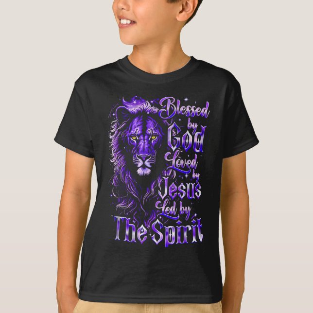Camiseta Quote Blessed By God Loved By Jesus Led By The Sri (Frente)