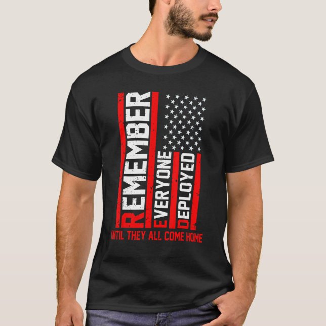Camiseta R E D Soldiers Remember Everyone Deployed R E D Fr (Frente)