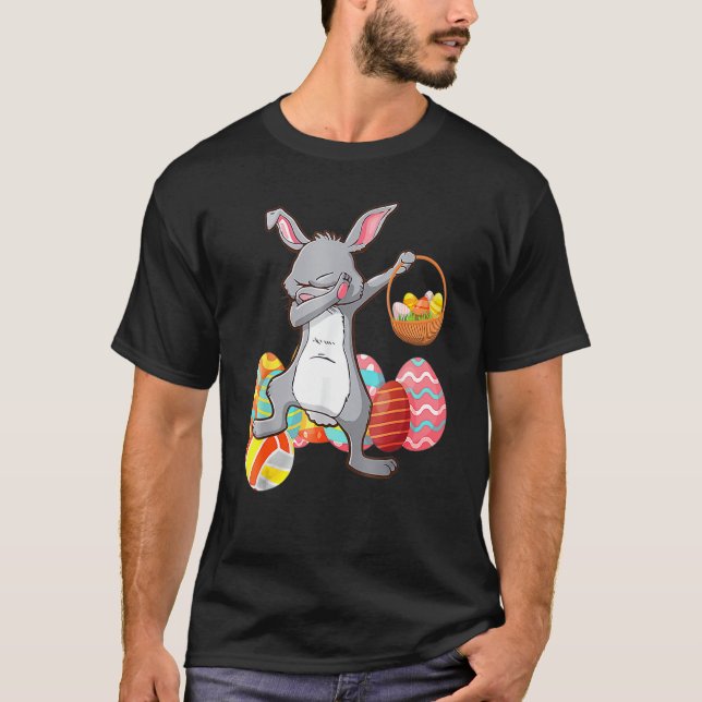 Camiseta Rabbit Dabbing with Easter Eggs Cesta Meninas (Frente)