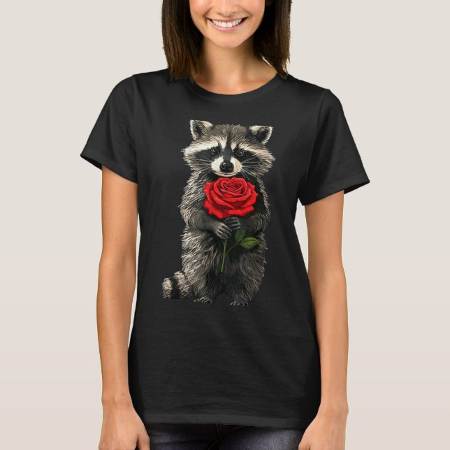 Camiseta Raccoon Holding Red Rose Cute Raccoon Valentine An (Frente)