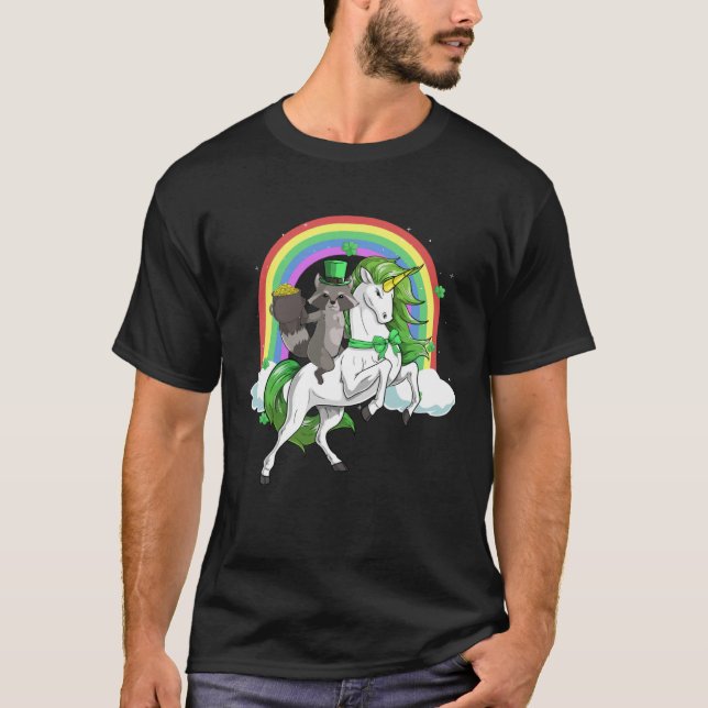 Camiseta Raccoon Riding Lepricorn Unicorn   St Patricks Day (Frente)