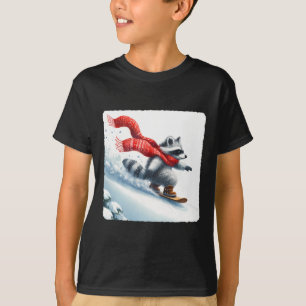 Camiseta Raccoon Snowboard Down Hill Em Red Scarf. Snowb
