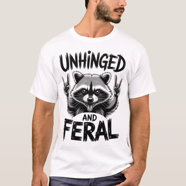 Camiseta Raccoon Unhinged And Feral (Frente)