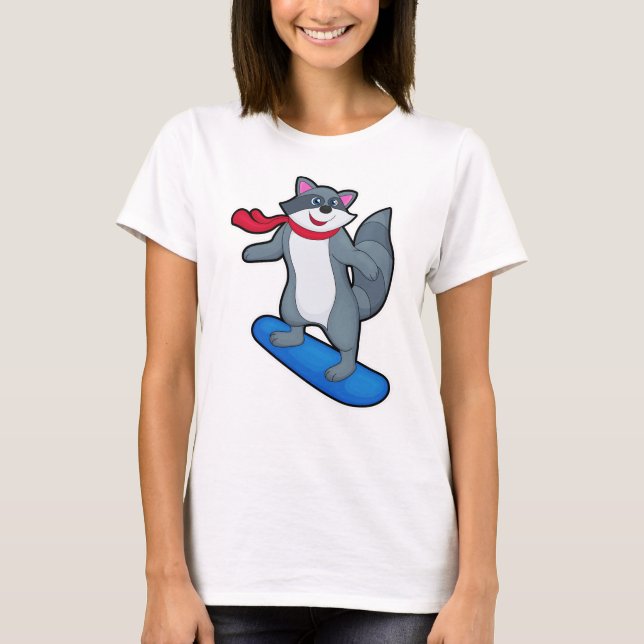 Camiseta Racoon como Snowboarder com Snowboard e Scarf (Frente)