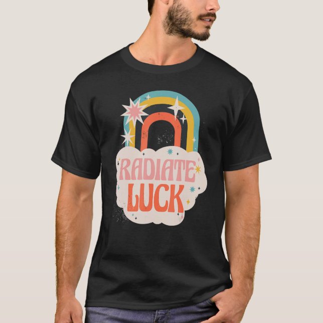 Camiseta Radiate Luck rainbow clouds happiness hippies 1 (Frente)