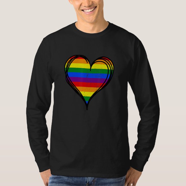 Camiseta Rainbow LGBTQ Heart Pride Awareness Month Gay Lesb (Frente)