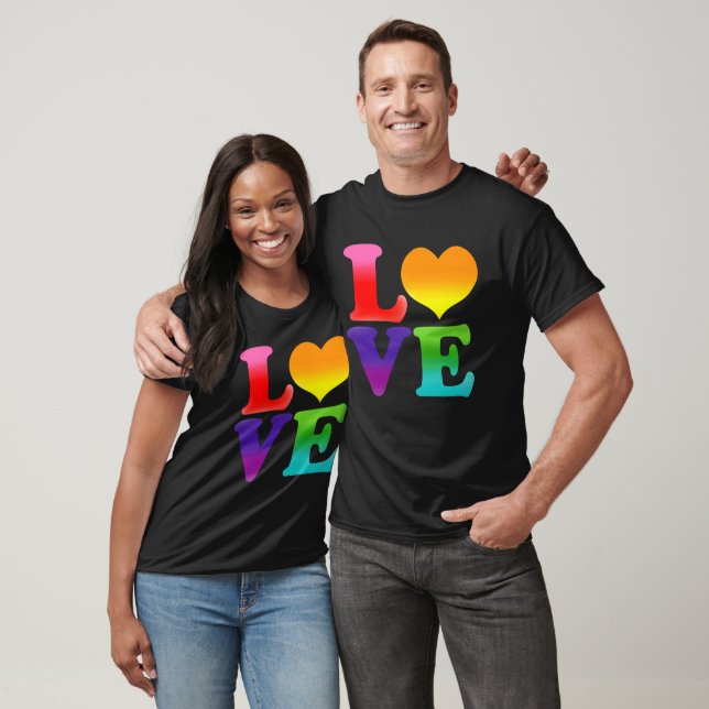 Camiseta Rainbow Love (Unissex)