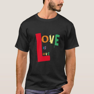 Camiseta Rainbow Love é Love on Black