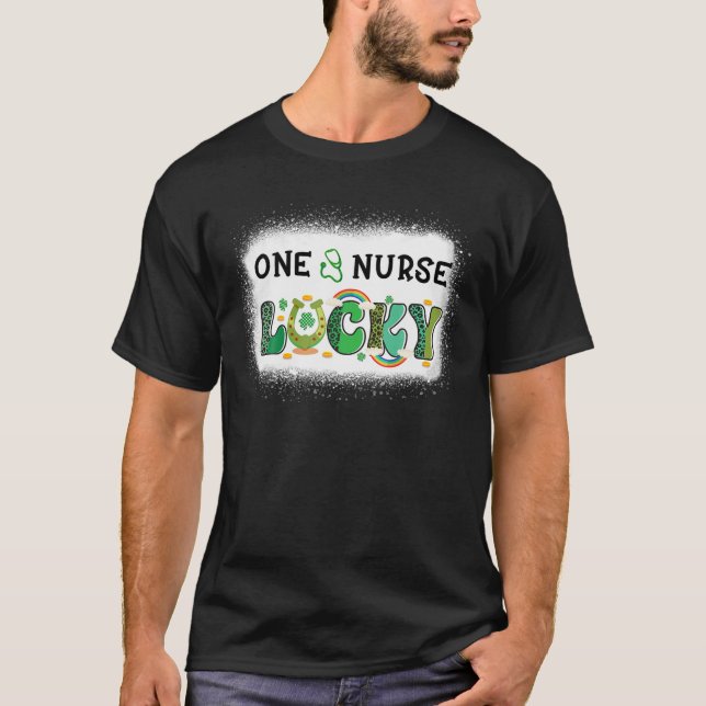 Camiseta Rainbow One Lucky Nurse Funny Bleached Patrick Wom (Frente)