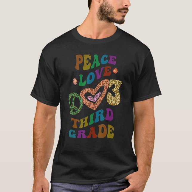 Camiseta Rainbow PEACE LOVE THIRD GRADE Leopard Print Retro (Frente)