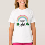Camiseta Rainbow & Shamrock Lucky One First Birthday Sister<br><div class="desc">Lucky One First Birthday Lucky Sister T-shirt,  Rua. | Todas as designs são © Dream Design Panamá</div>