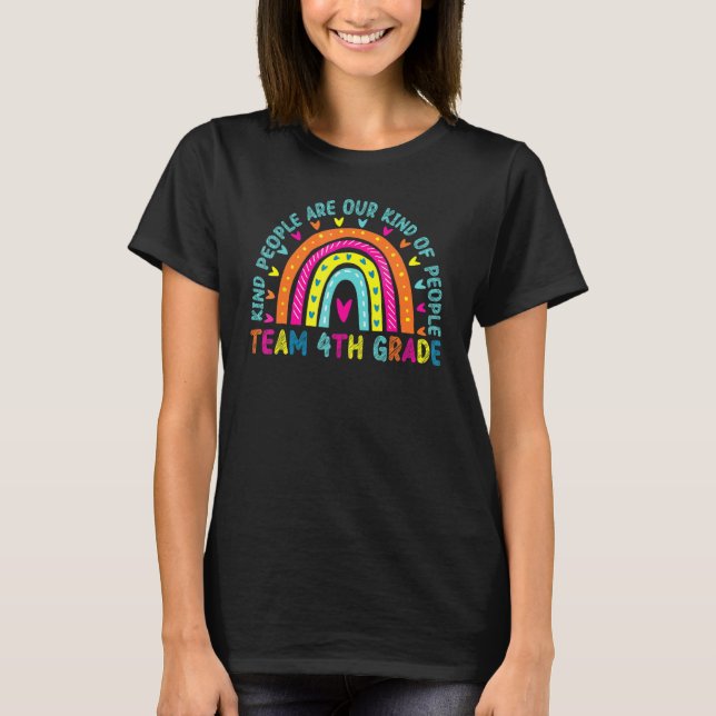 Camiseta rainbow team fourth grade teacher back to school o (Frente)