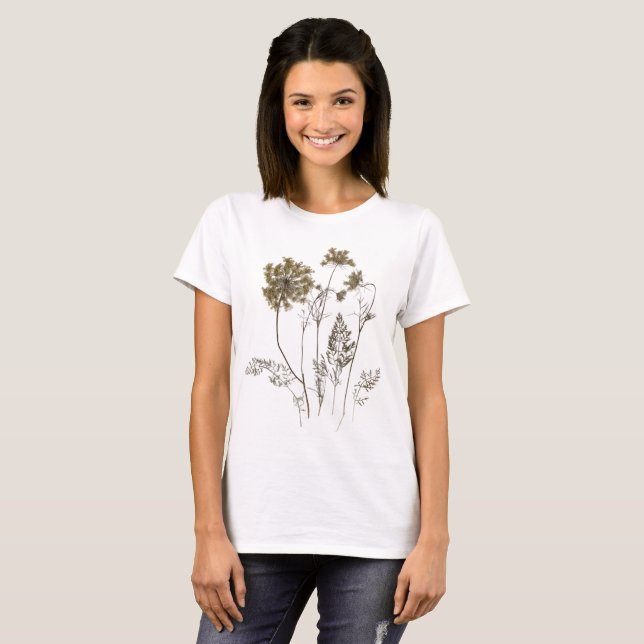 Camiseta Rainha Anne's Lace em uma T-Shirt (Frente Completa)
