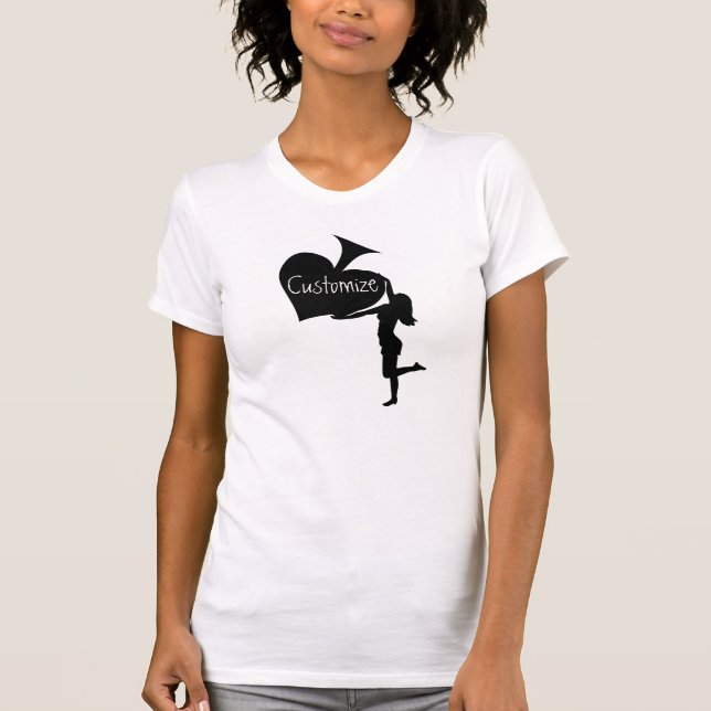 Camiseta Rainha de Espadas Segurando o Trovão de Ás Negras (Frente)